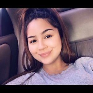 Meet your Posher, Leslie